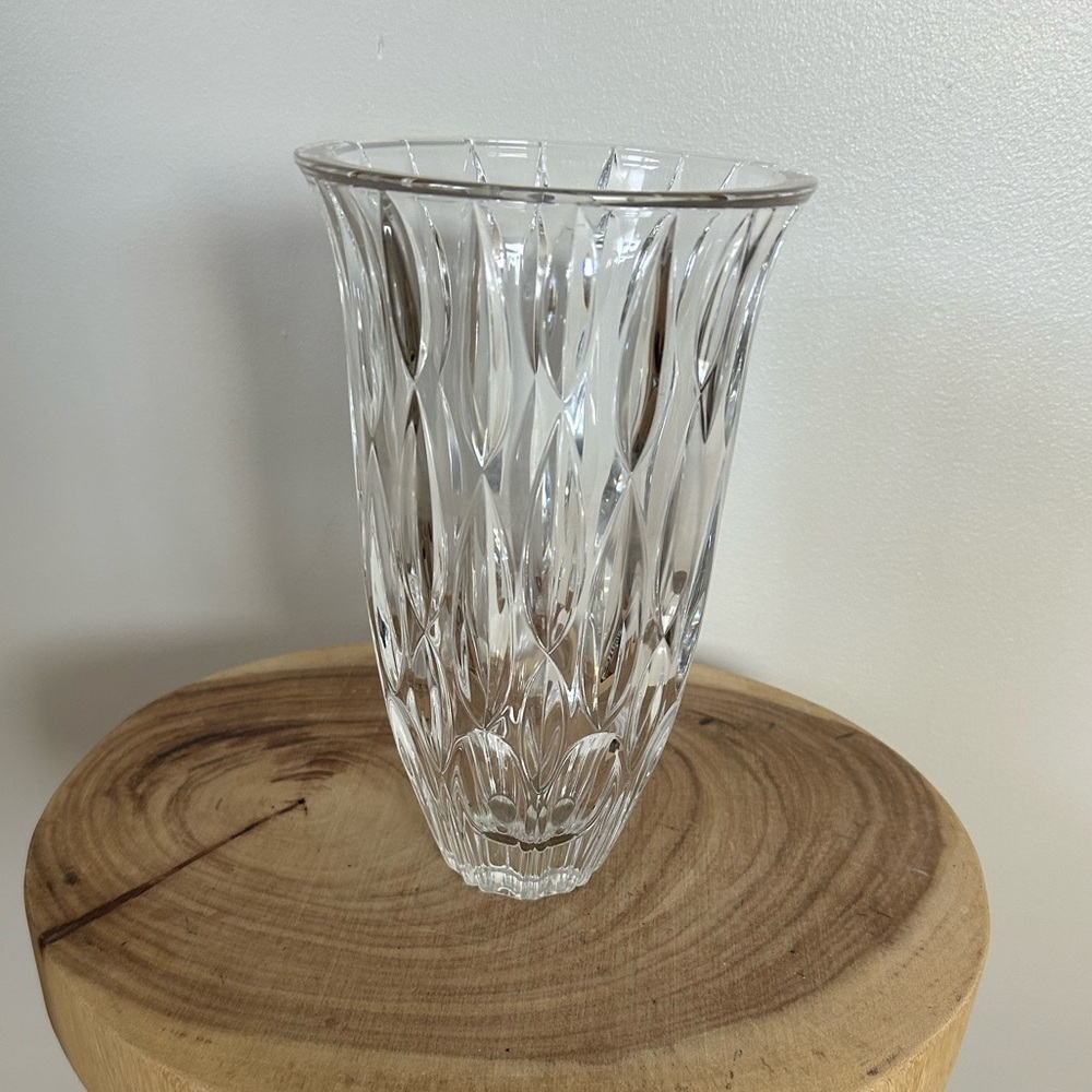 Marquis by Waterford “Rainfall" Vase, 9”
